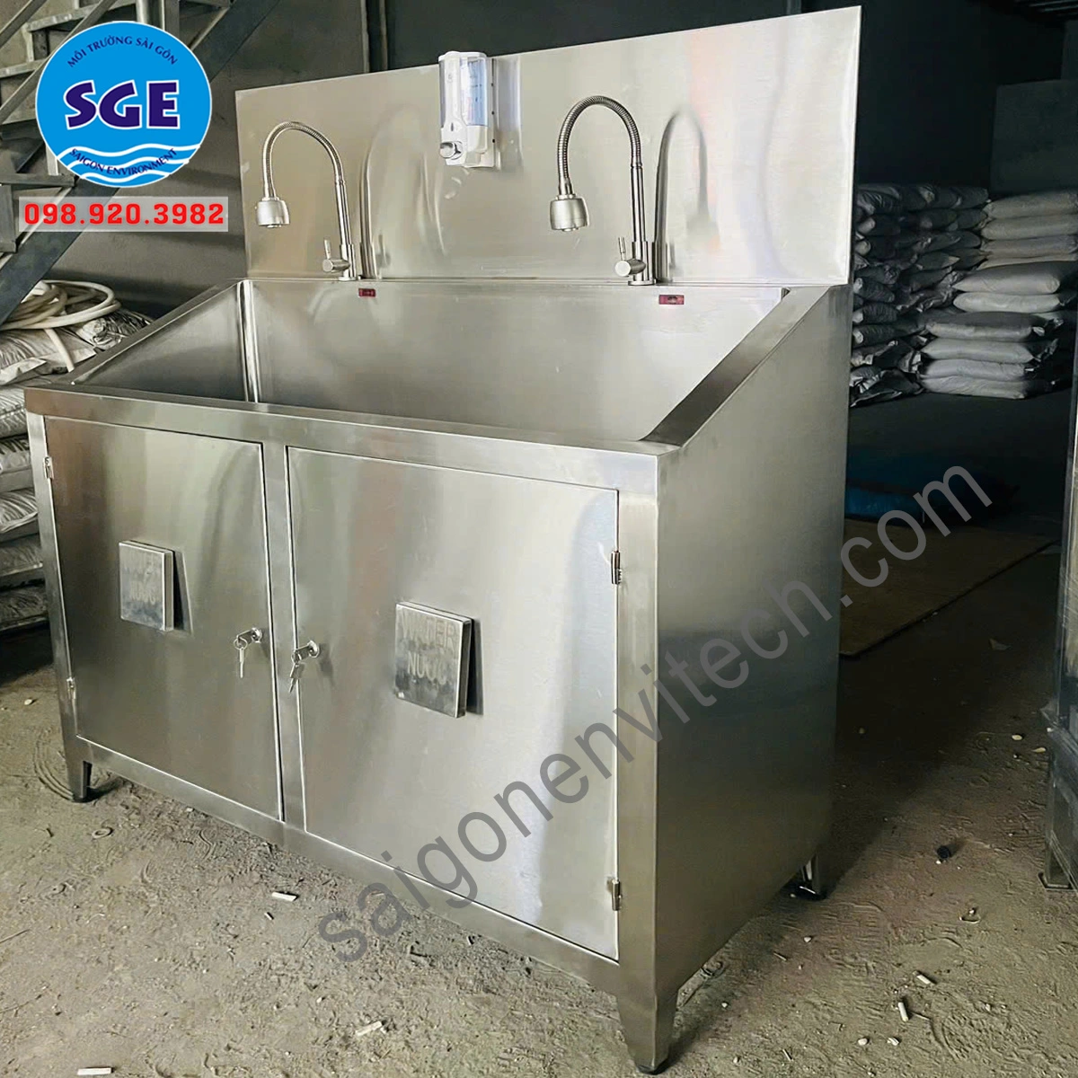 Đặc điểm của bồn rửa tay tự động