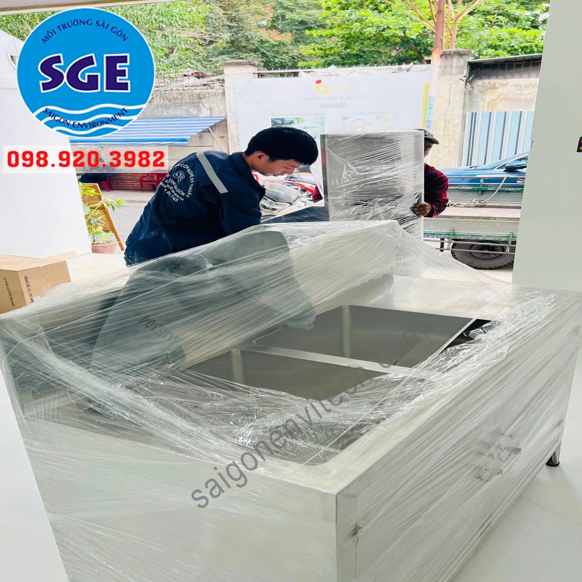 Lắp đặt bồn rửa tay phẫu thuật tiệt trùng nước bằng hệ Ro cho phòng khám